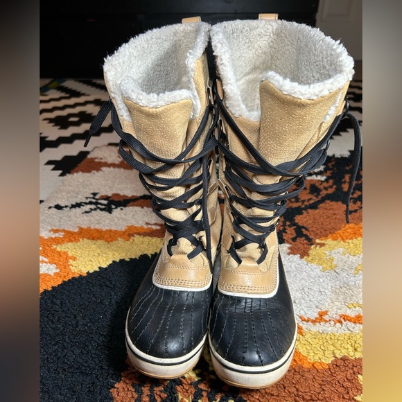 SOREL, Tivoli, tall waterproof boot!! - Picture 2 of 16